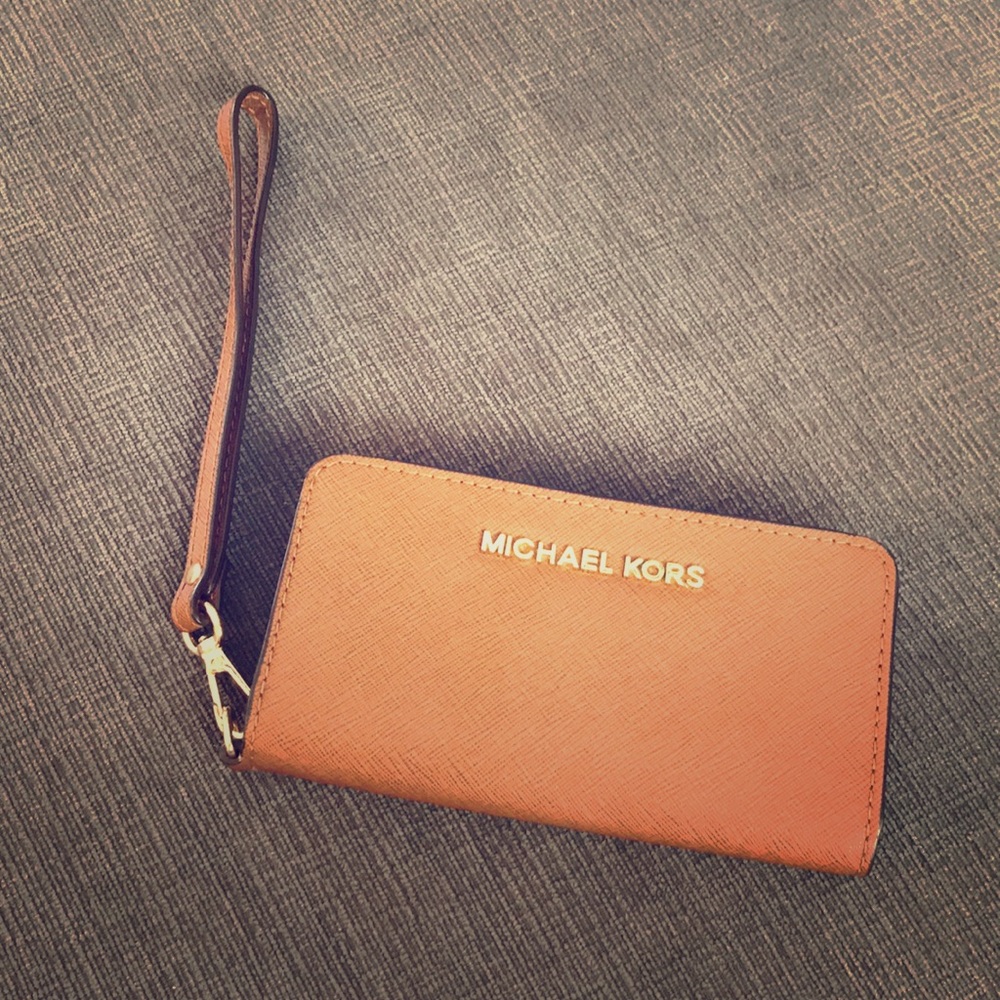 Michael Kors cognac wallet/wristlet/phone holder
